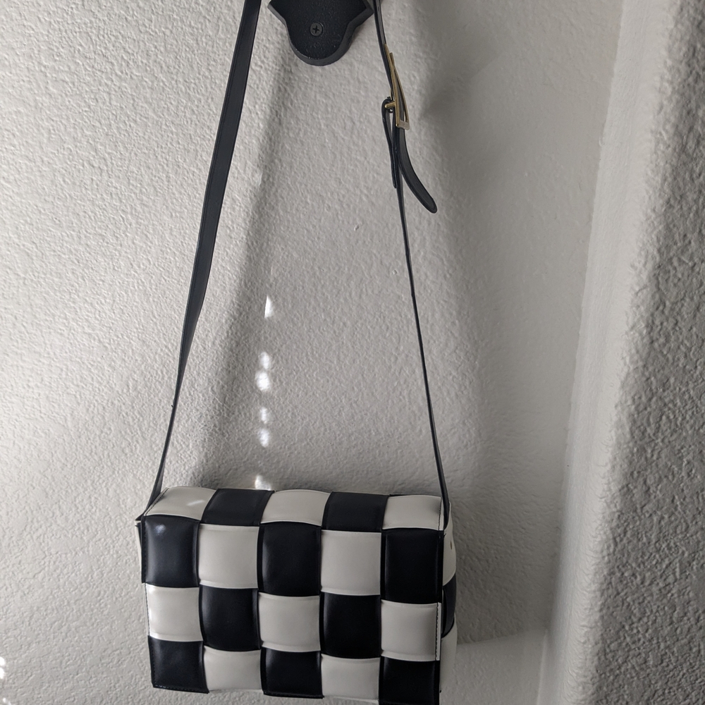Black and White Woven Checkered Cassette Purse